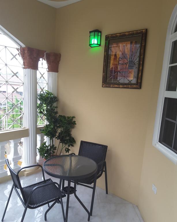 Cazwin Villas Montego Bay Habitación foto